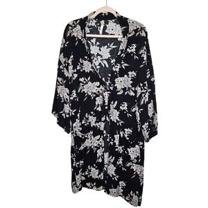 Spiritual Gangster Floral Kimono Robe OS Black & White Rayon Tie Closure‎ Womens